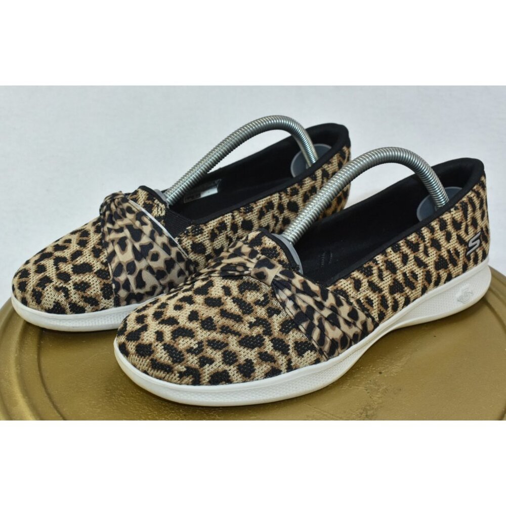 🌹Skechers Goga Mat Women's Shoes Size 7.5 Leopard Slip On Comfort Sandals 136303
